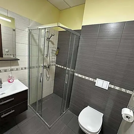 Hongane Guest Haus & Korean Restaurant Hotel